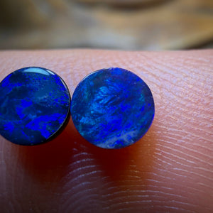 Wildcard! 0.7cts - Australian Boulder Opal Doublet Pair