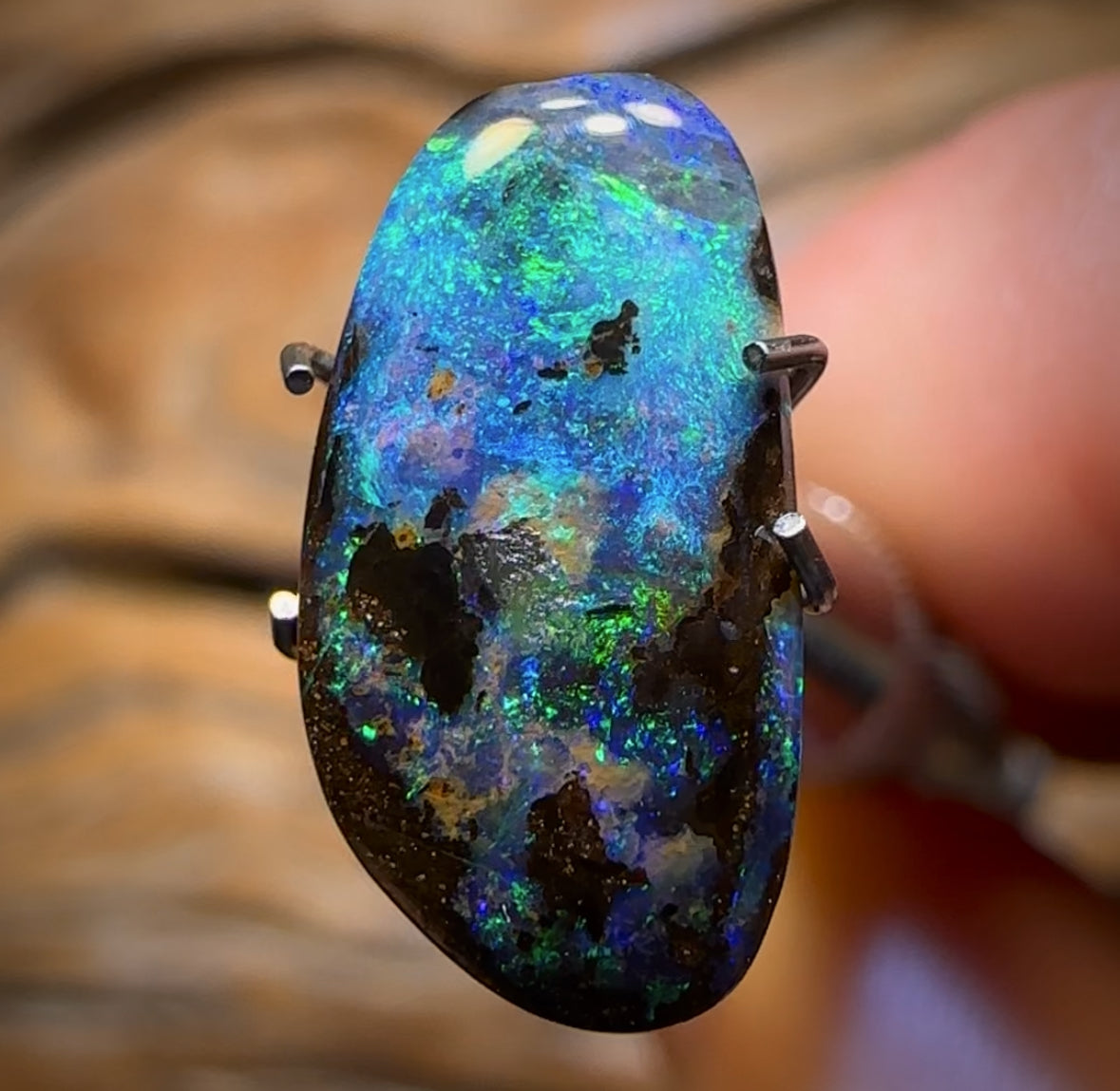 3.5cts - Queensland Boulder Seam Opal