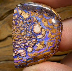 68.2cts - Yowah Nut Opal. White Tribal Pattern purple lightning.