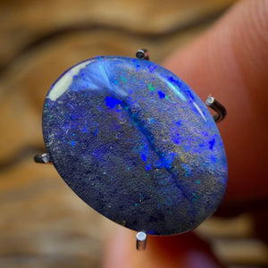 Half Price Card! 2.5cts - Australian Boulder Seam Opal from Winton