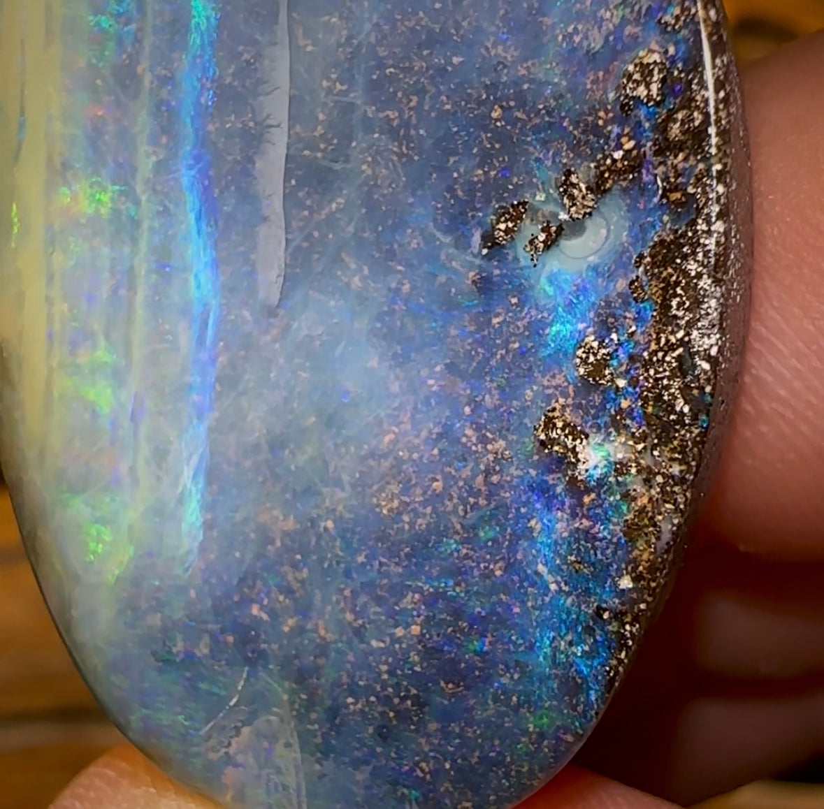 94.5cts - Large Queensland Boulder Seam Opal. Australian Opal - Opal Whisperers