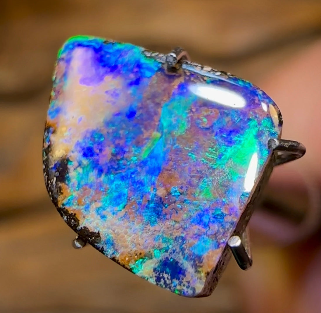 2.5cts - Australian Boulder Opal from Winton. Rockpool Pattern - Opal Whisperers