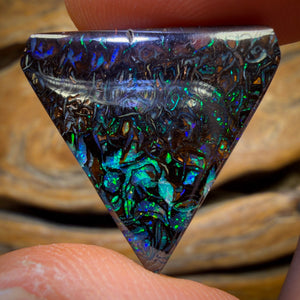 23.6cts - TOP Tribal Australian Boulder Opal