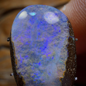 🔨 AUCTION 🔨 No Reserve 9.3cts - Queensland Boulder Seam Opal. Australian Opal