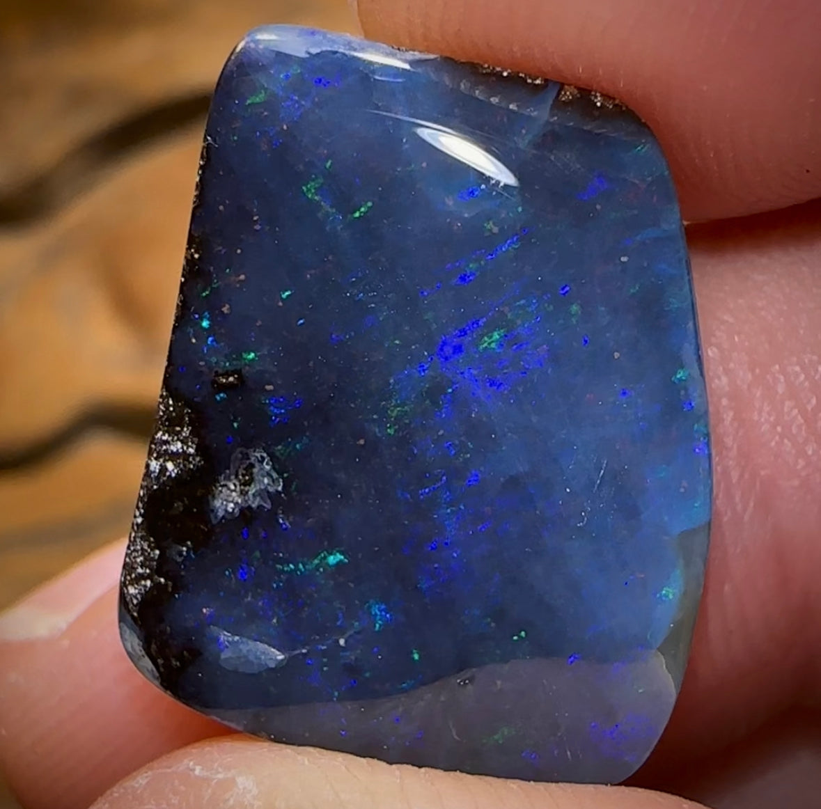 15.1cts - Queensland Boulder Seam Opal - Opal Whisperers