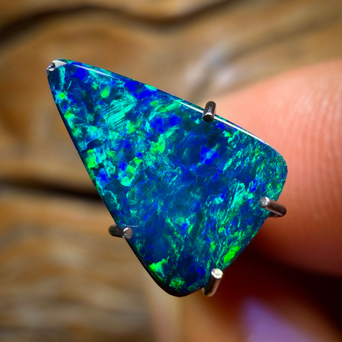 1.1cts - Lightning Ridge Opal Doublet
