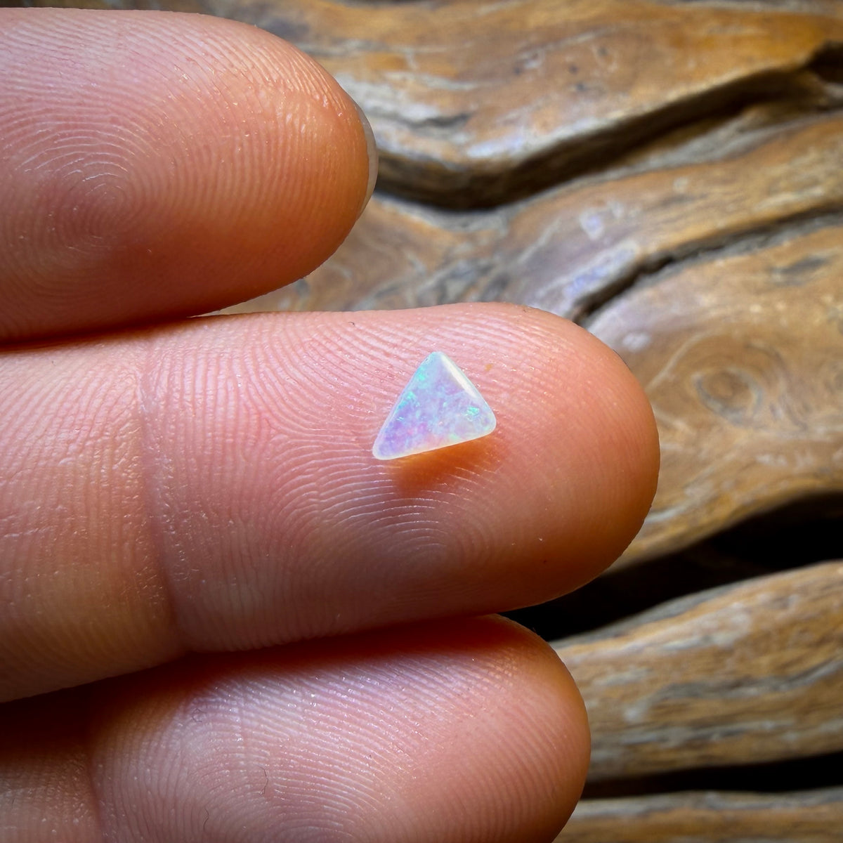 🔨 AUCTION 🔨 No Reserve 0.15cts - South Australian Crystal Opal