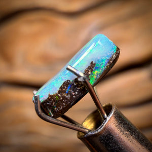 1.5cts - Ice Blue Queensland Boulder Seam Opal