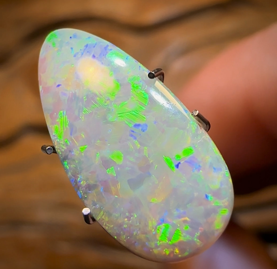 3.35cts - Lightning Ridge Dark Opal
