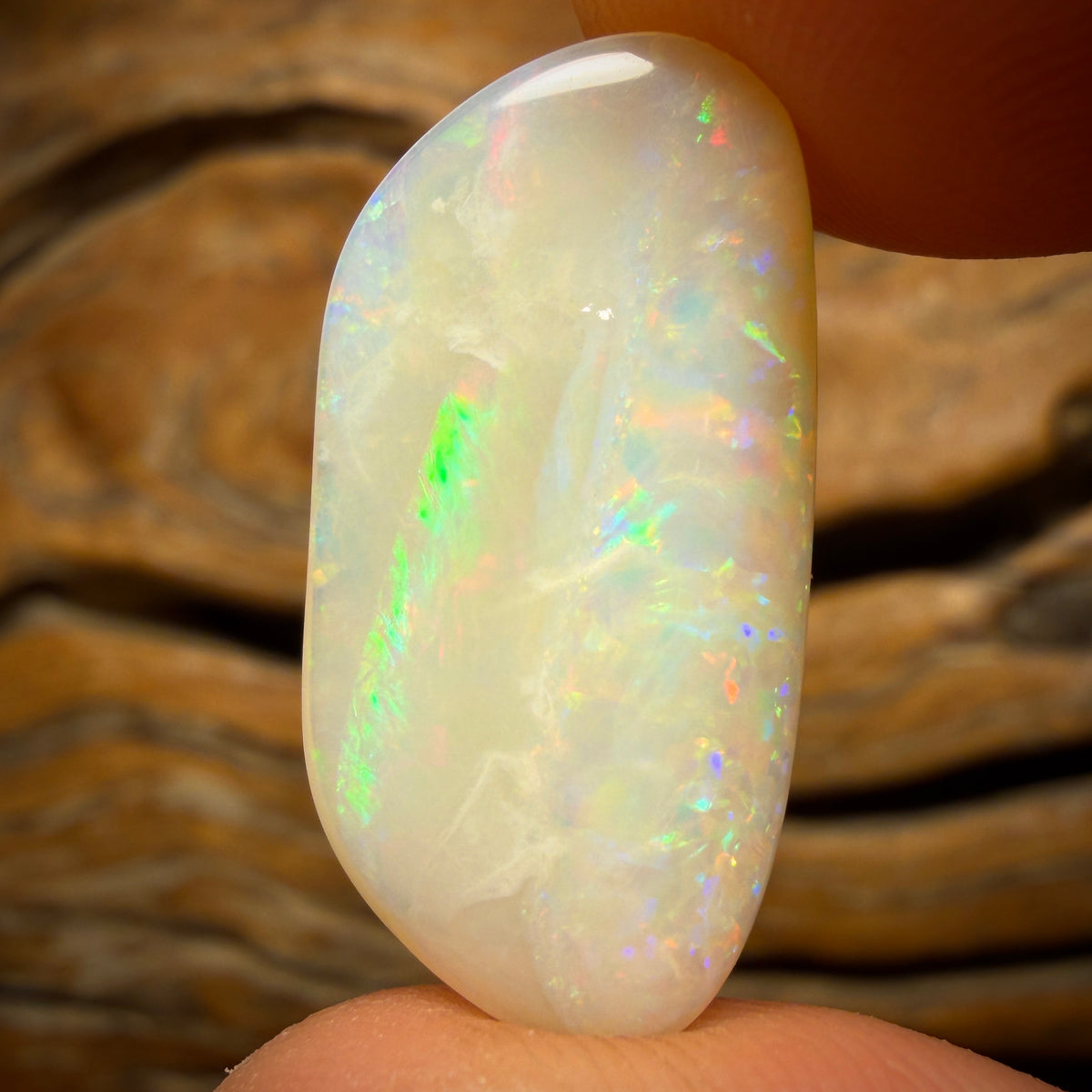 9.7cts - South Australian White Opal. Vintage Cut