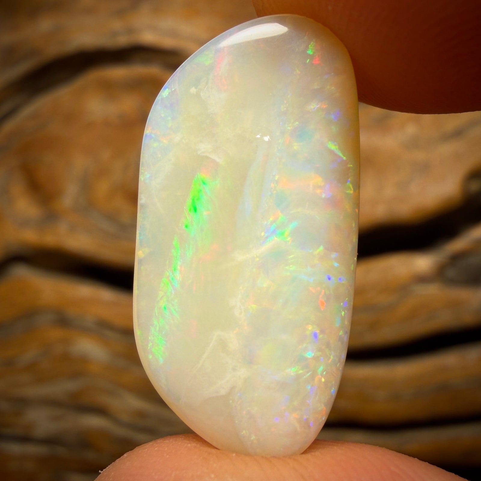 9.7cts - South Australian White Opal. Vintage Cut