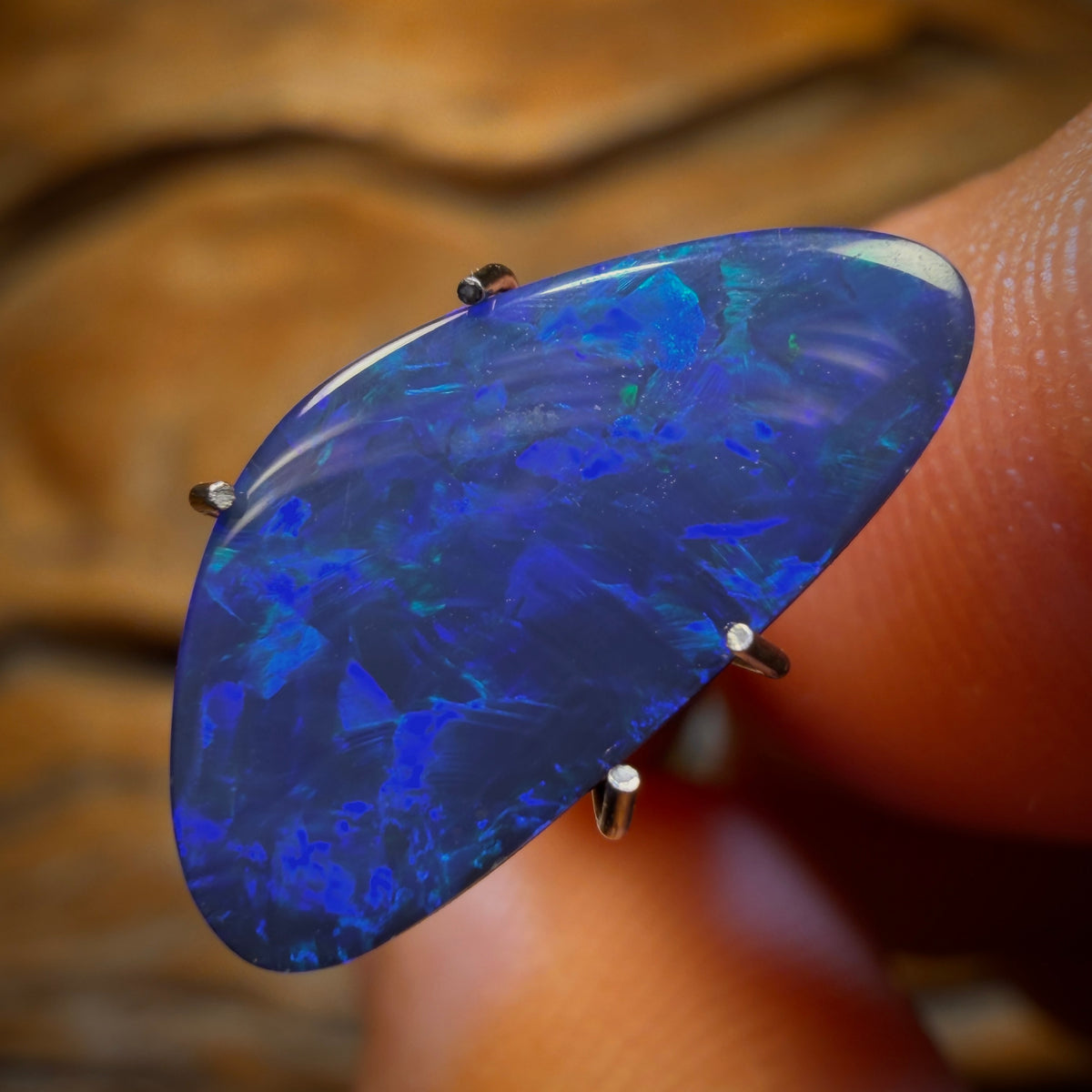 2.6cts - Australian Boulder Opal Doublet