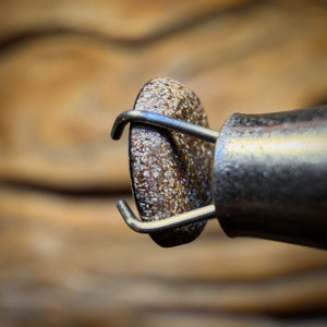 Auktion ohne Mindestpreis, 0,4 ct – Australischer Boulder-Opal-Doublet