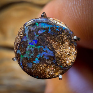 2.9cts - Australian Boulder Seam Opal
