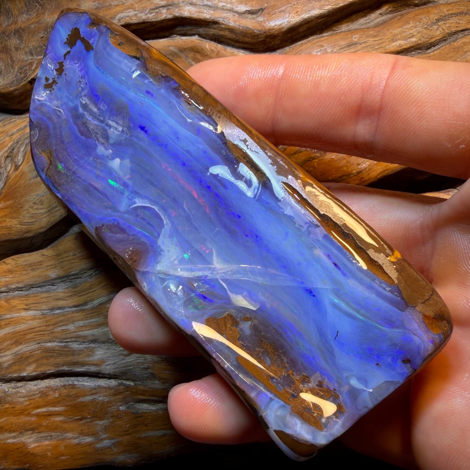 920.5cts - Queensland Boulder Seam Opal Rough Rub Piece