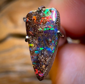 Auction Fall-Through = Your Gain! 🔥 Now More Than 50% Off RRP 🚨 2.1cts - Queensland Boulder Seam Opal Red Fire Multi