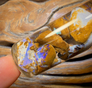 124,7 ct – Phiole mit Yowah-Nussopal-Rohstein und fossilem Opal