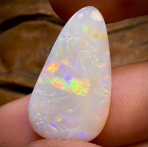 🔨 AUCTION 🔨 Reserve 💎 High Roller Banger Auction 💎 18.1cts - South Australian White Opal