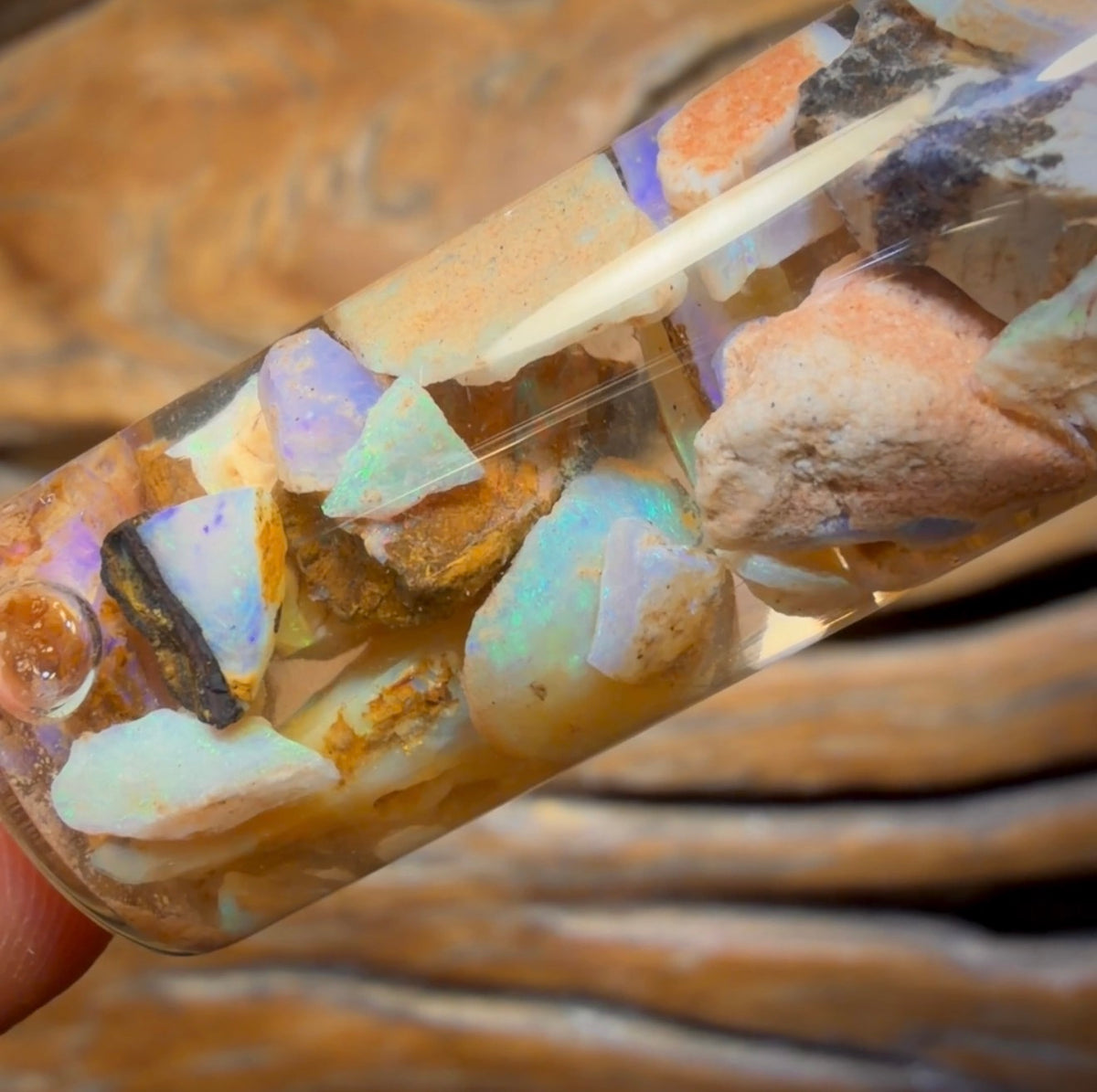 38,7 carats - Flacon d'opale brute australienne mélangée