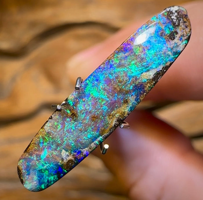 4.6cts - Australian Boulder Seam Opal - Opal Whisperers