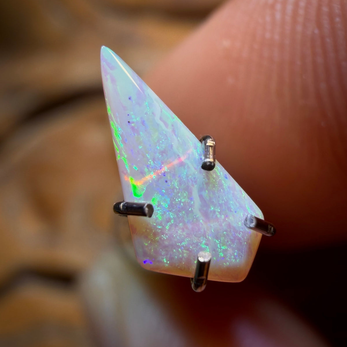 🔨 AUCTION 🔨 No Reserve 0.15cts - South Australian Crystal Opal