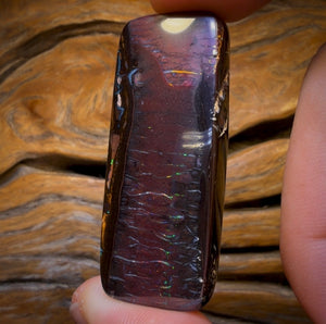 114,3 cts - Opale boulder tribale australienne de Koroit