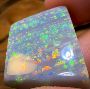 29.3cts  - ‘Red Light / Green Light’ Extremely Rare South Australian Dark Opal from Mintabie