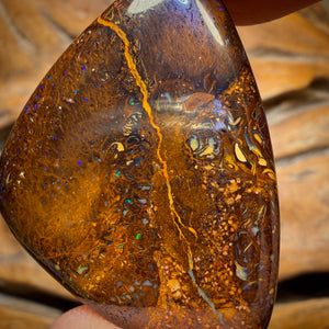🔨 AUCTION 🔨 No Reserve 59.4cts - Tribal Yowah Nut Opal. Australian Opal