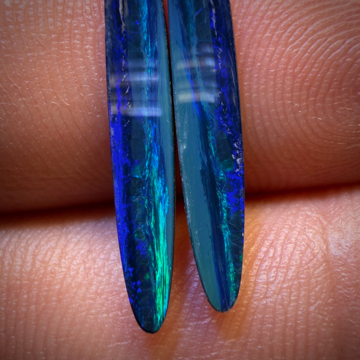 2,9 cts - Paire de doublets d'opale boulder australienne