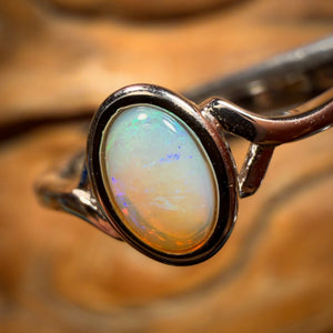 🔨 AUCTION 🔨 Sterling Silver - South Australian Crystal Opal Ring