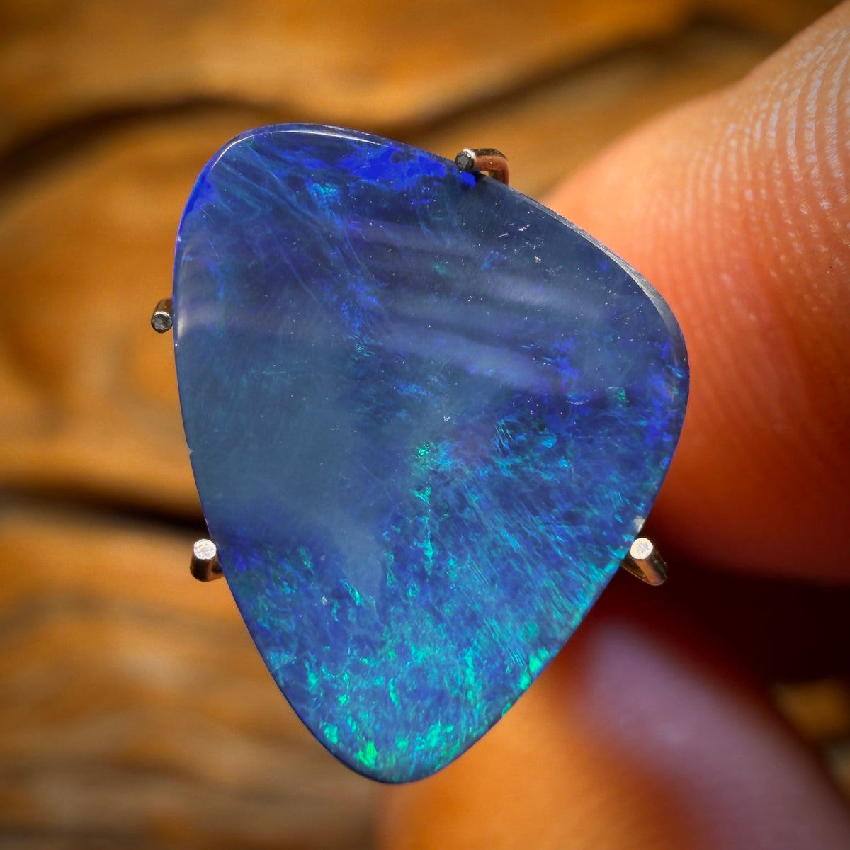 3.6cts - Australian Boulder Opal Doublet