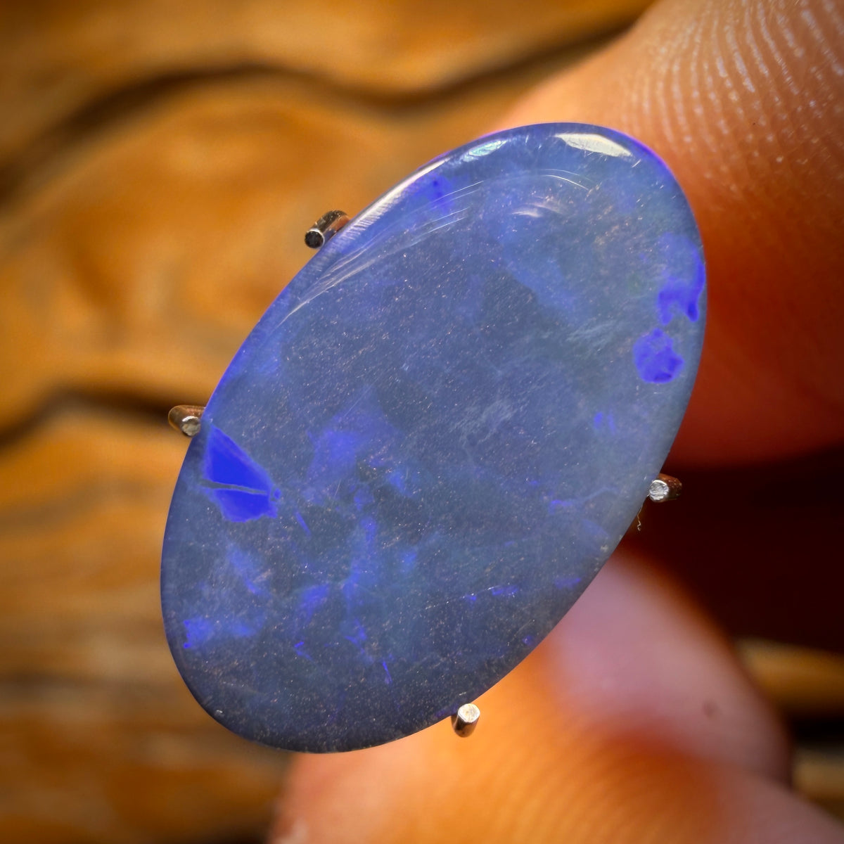 3.8cts - Australian Boulder Opal Doublet