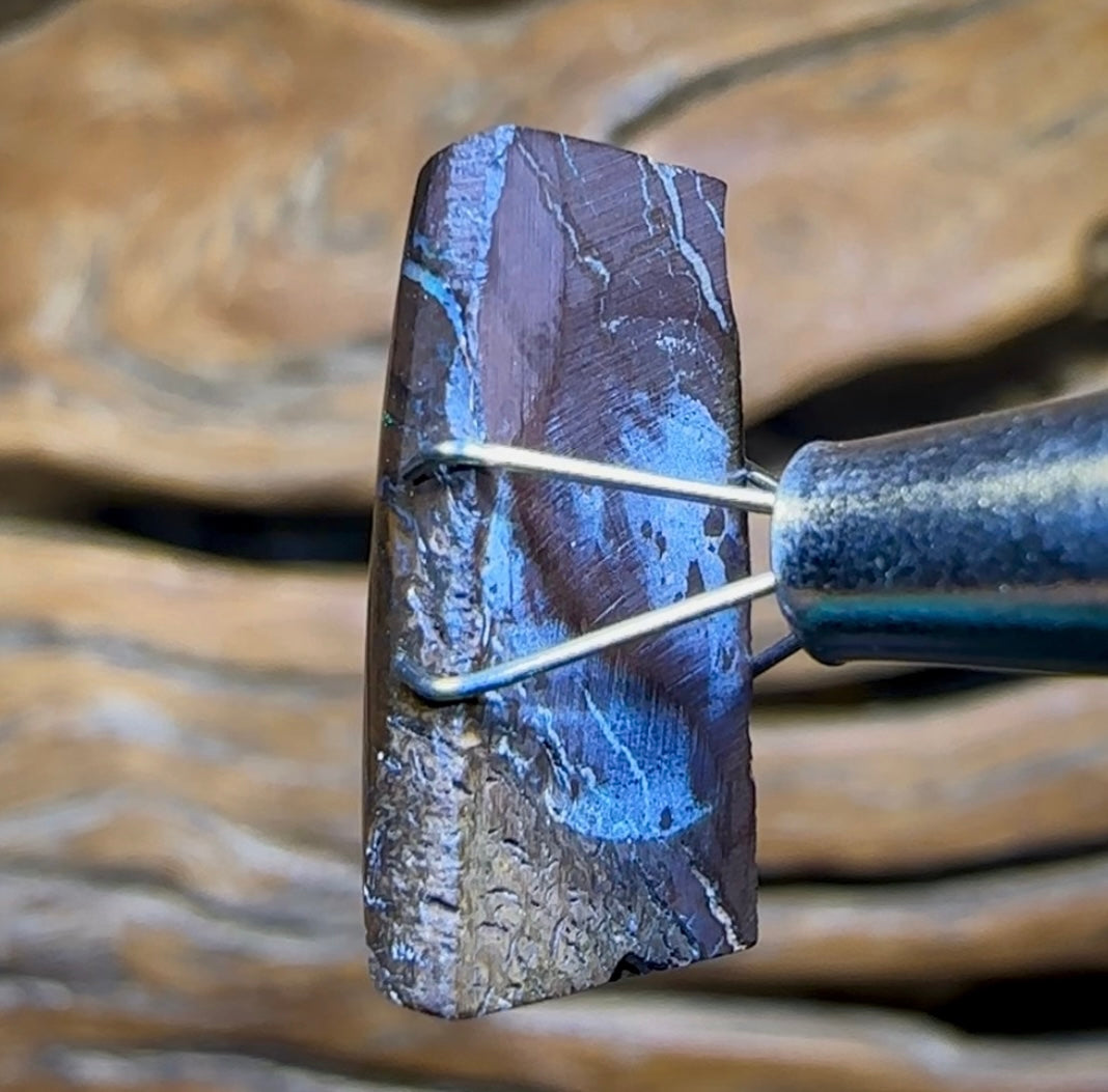 11,1 carats - Opale Boulder tribale du Queensland de Koroit