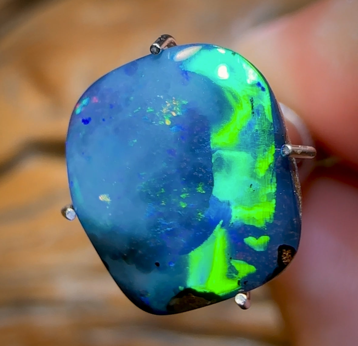 3.45cts - Queensland Boulder Seam Opal