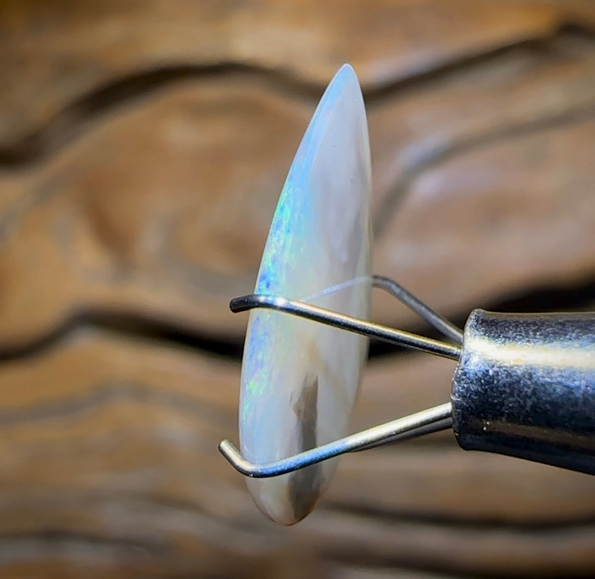 1.8cts - Lightning Ridge Light Opal - Opal Whisperers