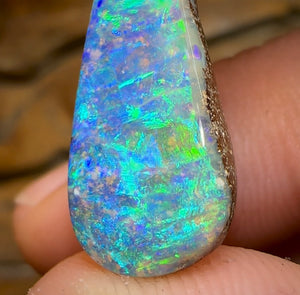 8.8cts - Queensland Boulder Opal from Winton. Gem Quality