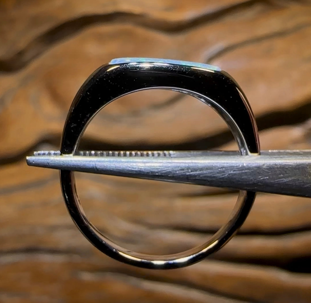 14k White Gold - Solid South Australian Crystal Opal Unisex Ring - Opal Whisperers