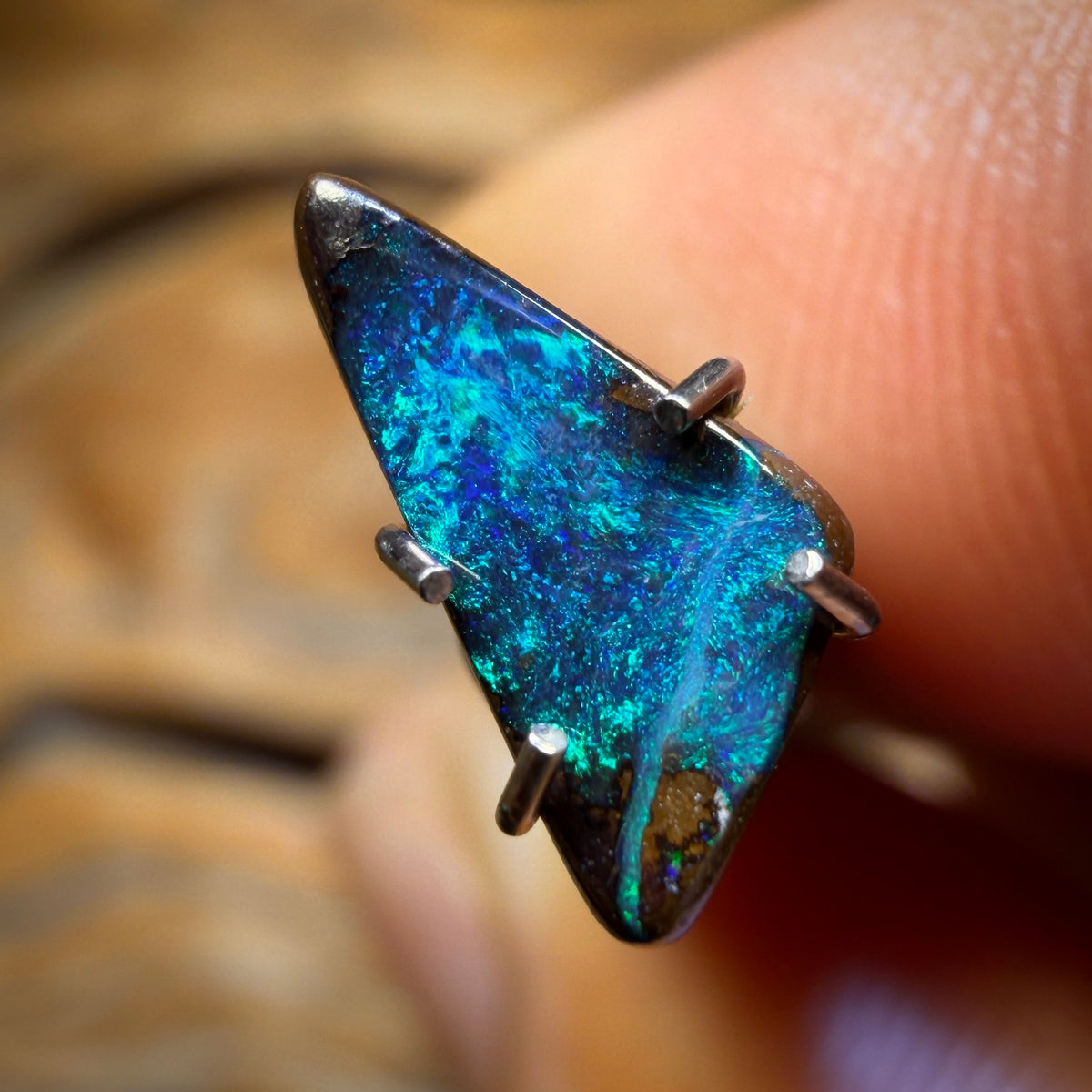 0.6cts - Australian Boulder Seam Opal from Queensland