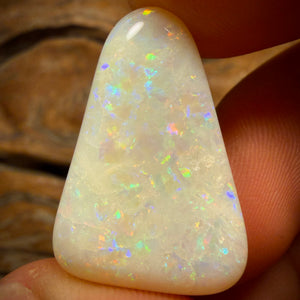 🔨 AUCTION 🔨 Reserve 💎 High Roller Banger Auction 💎 29.4Cts - White Opal. Vintage Cut