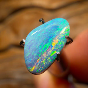 1.5cts - Australian Boulder Seam Opal from Winton