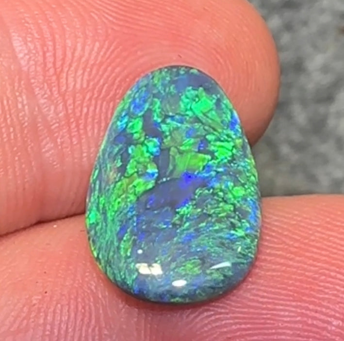 4.8Cts ”Heritage Collection” Investment Solid Black Opal, Lightning Ridge - Opal Whisperers