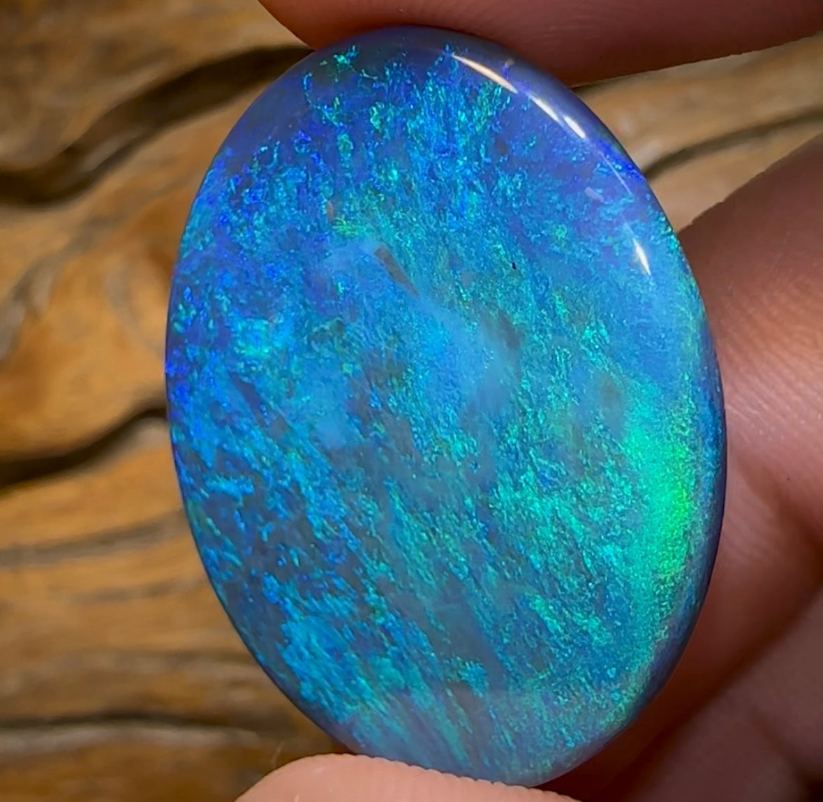 34cts - Large Black Opal from Lightning Ridge. GEM QUALITY - Opal Whisperers