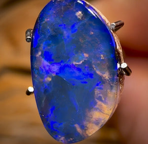 Auktion lose 1,85 cts – massiver australischer Boulder-Pfeifenopal