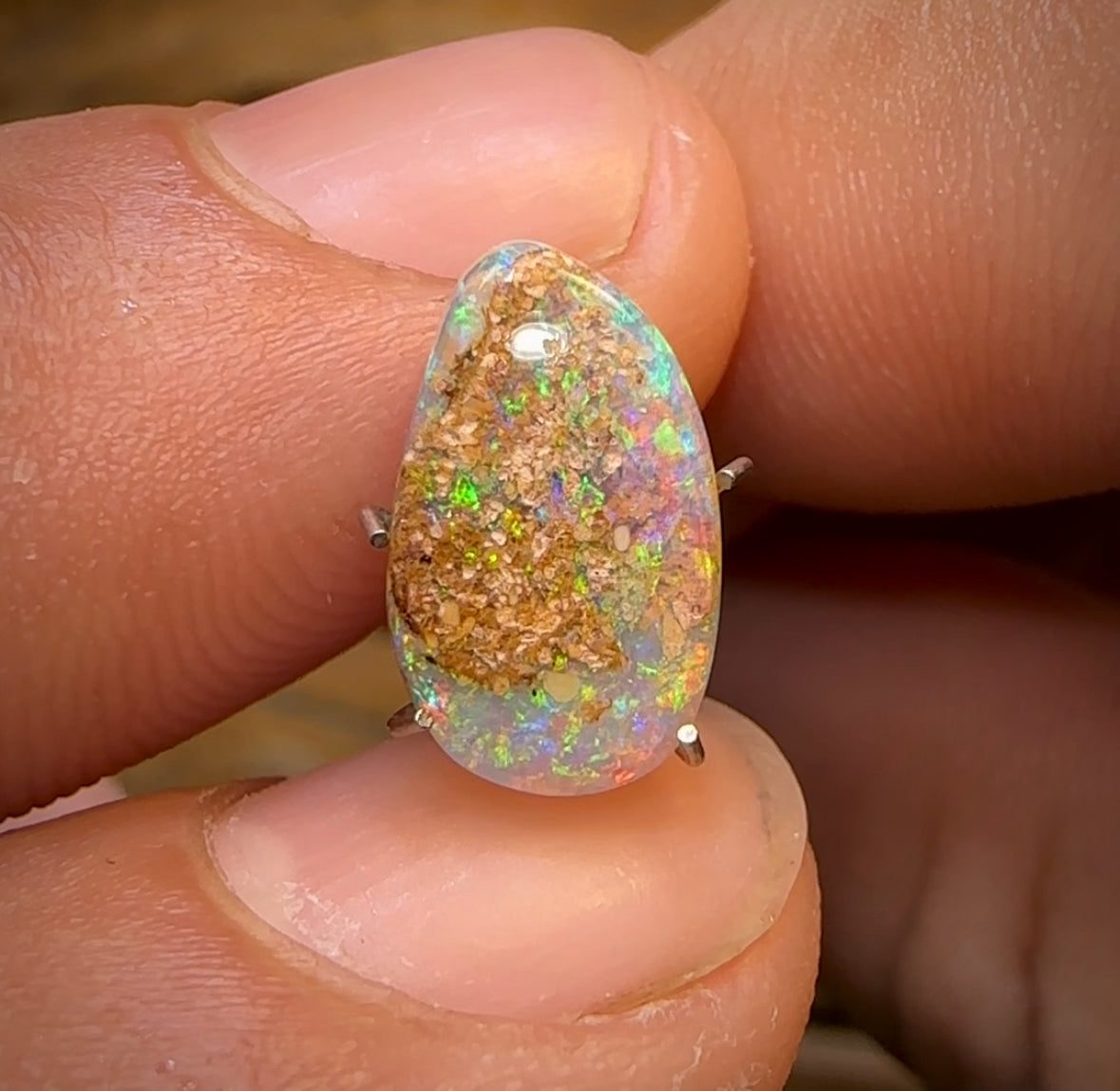 2.2cts - Solid Australian Boulder Pipe Opal