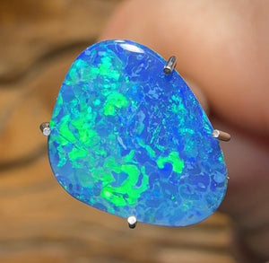 2.1cts - Australian Boulder Opal Doublet - Opal Whisperers