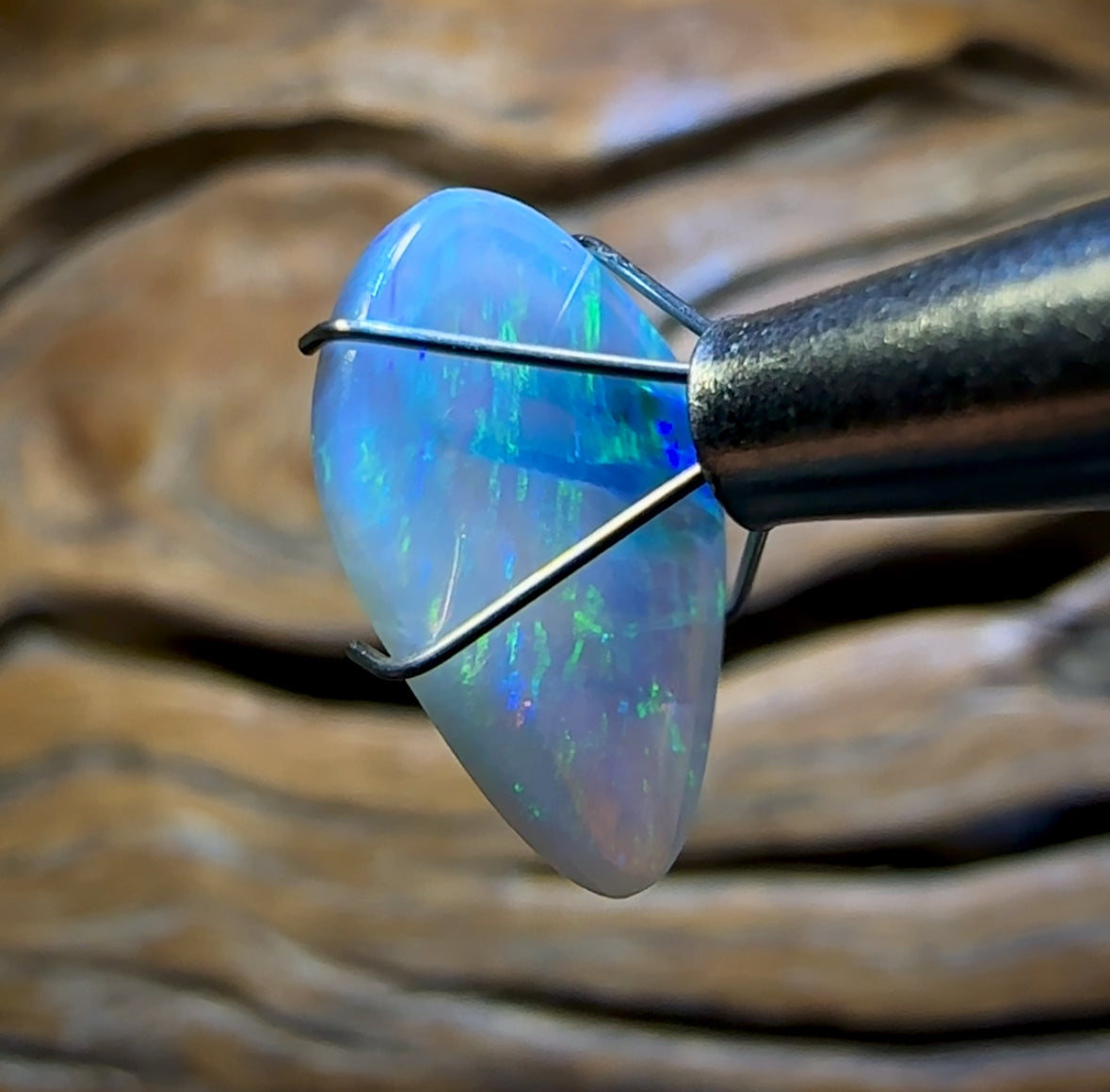 4.83cts - Rare South Australian Semi Black Crystal Opal Great Pattern