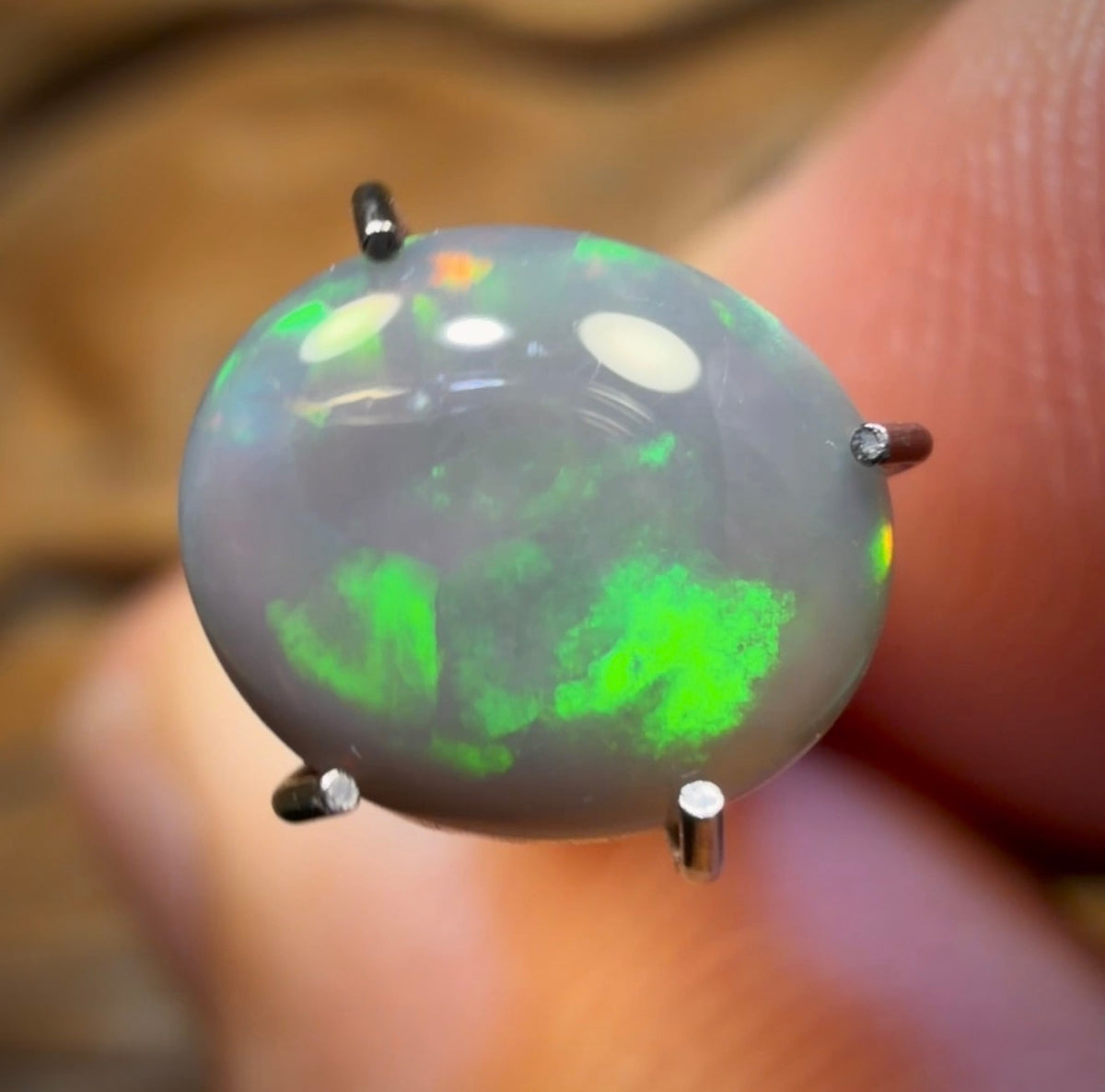 1.25cts - Lightning Ridge Black Opal