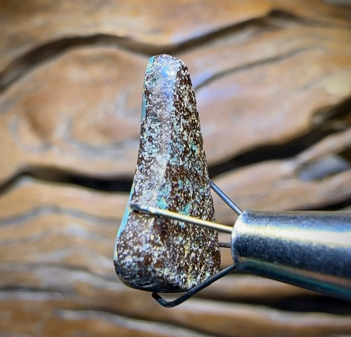 5.3cts - GEM Queensland Boulder Seam Opal from Winton - Opal Whisperers