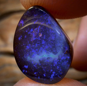 48-Hour VIP Crazy Offer 9.9cts - “Blue Moon” Queensland Boulder Seam Opal