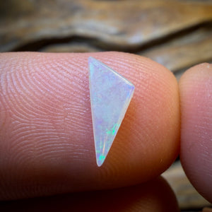 🔨 AUCTION 🔨 No Reserve 0.15cts - South Australian Crystal Opal